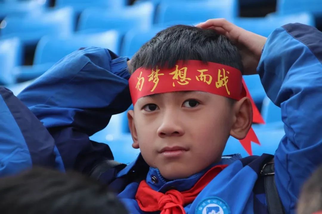 杭州长阳小学足球冠军_杭州长阳小学校长简历_杭州长阳小学排名