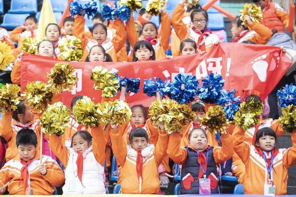 杭州长阳小学校长简历_杭州长阳小学排名_杭州长阳小学足球冠军