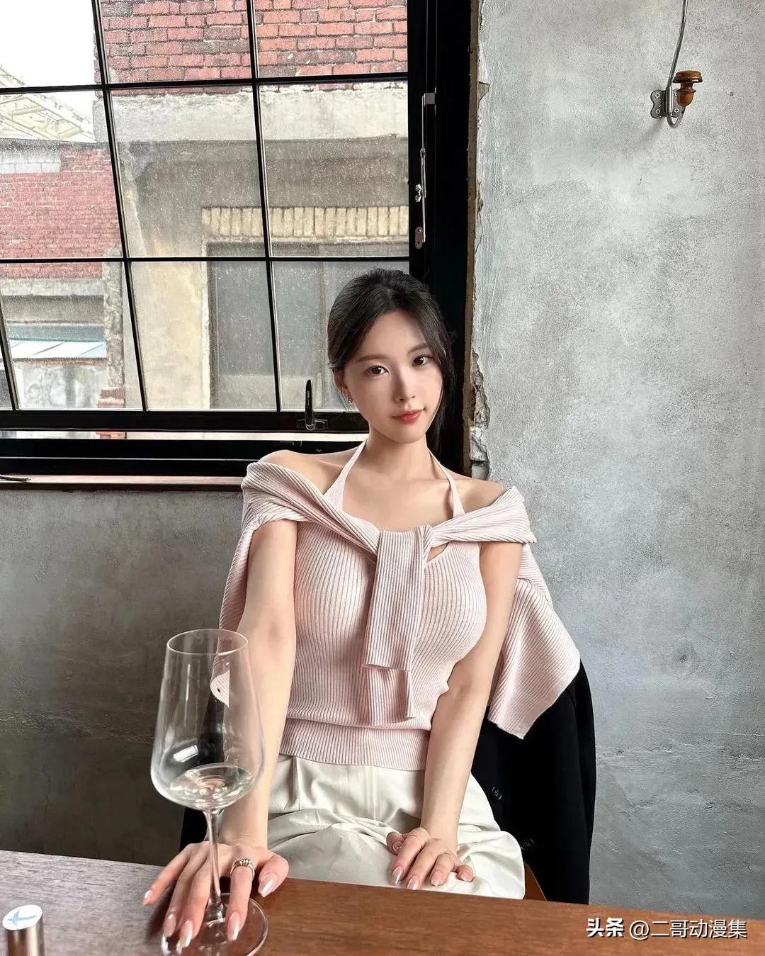 女款健身服_健身服装女套装牌子_健身衣女款