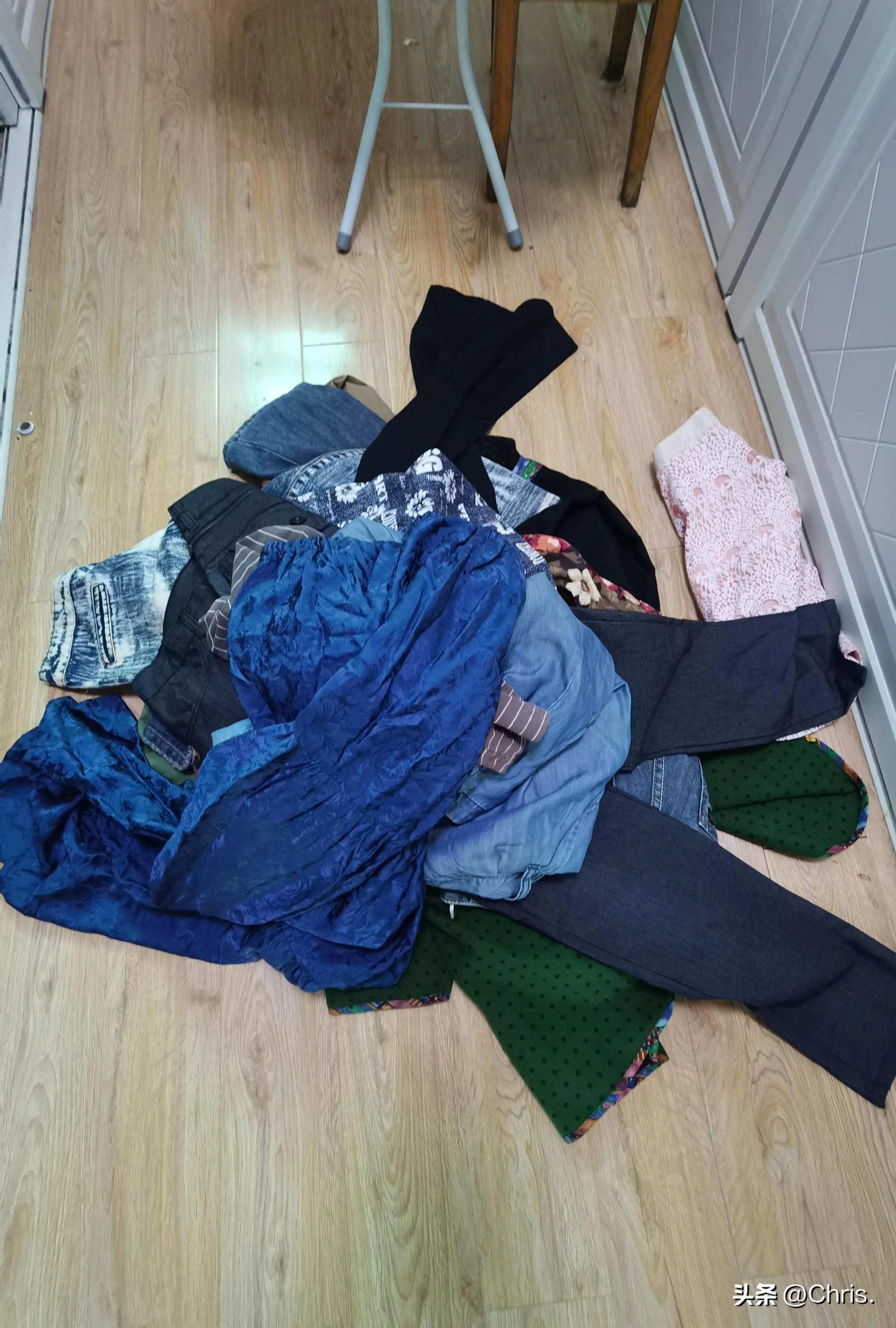旧衣服怎样再利用_生活小窍门旧衣服_旧衣服简单利用