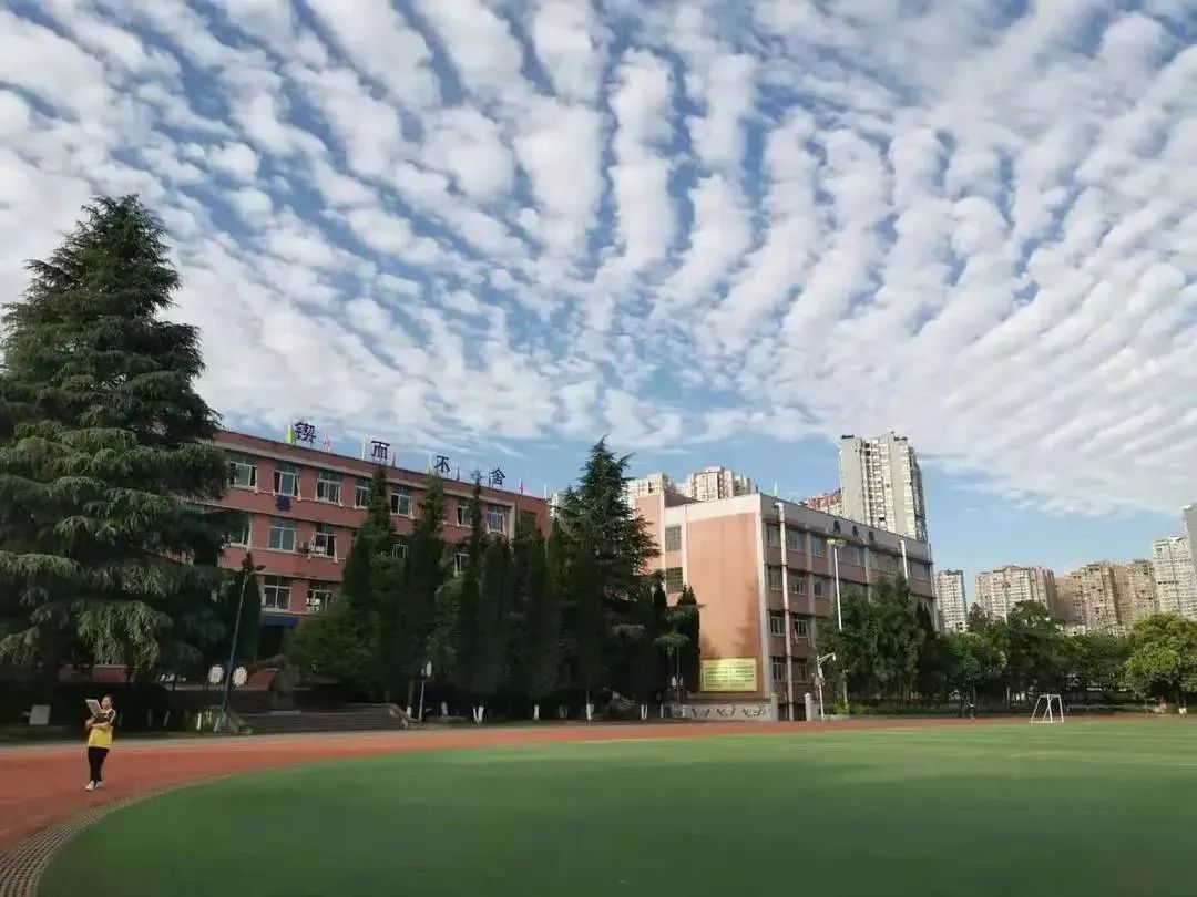 遵义市篮球代表队_遵义篮球运动员_遵义高中生篮球赛冠军名单