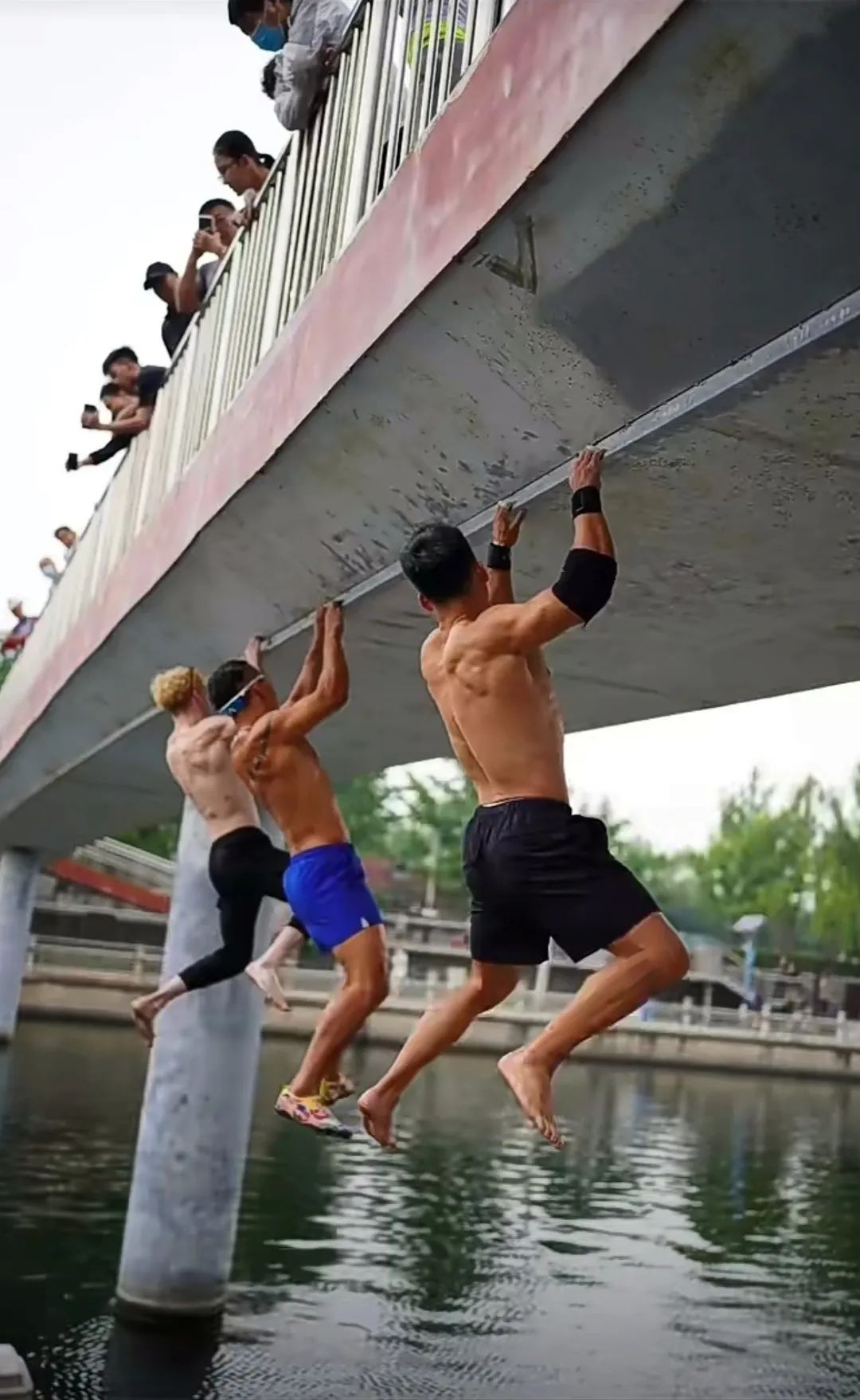 奥斯瓦尔多俄挺_奥斯瓦尔多是哪个电影里的人物_奥斯瓦尔多足球规则