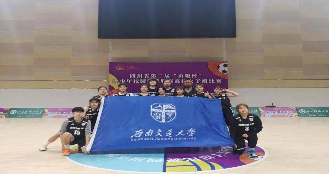 大学篮球赛冠军_gonzaga大学篮球队_贡嘎杯大学篮球校园组冠军