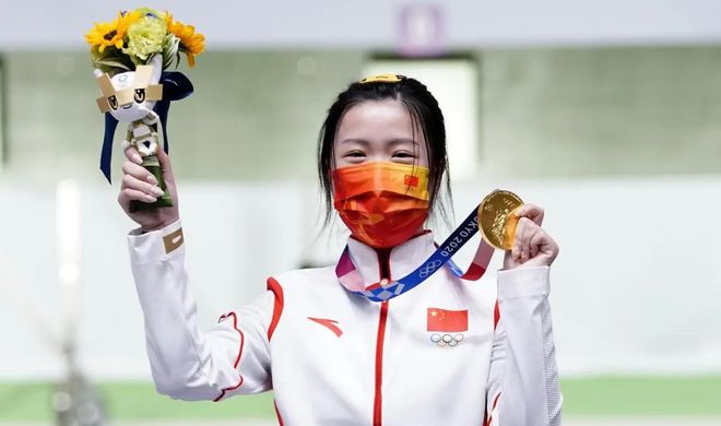 游泳奥运会历届冠军_中国游泳奥运冠军历史_游泳奥运冠军历史中国有多少人