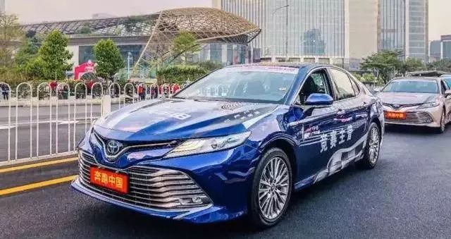 向上马拉松2017_广州塔向上马拉松_厦门马拉松2017报名时间