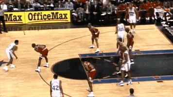 篮球控10期：NBA八大绝技，巨星专属，每个都堪称无解杀招！（文末推荐后卫鞋）