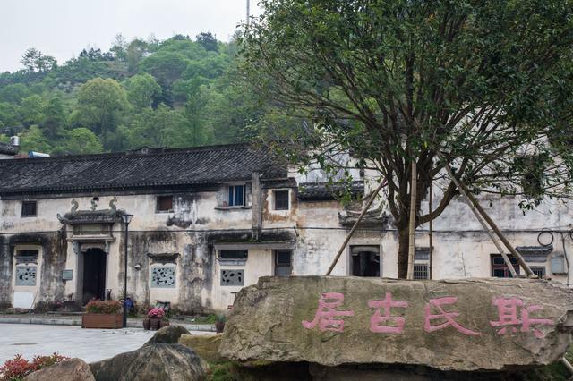 中国篮球冠军有哪些人_篮球冠军打中国的是谁_打篮球的中国冠军