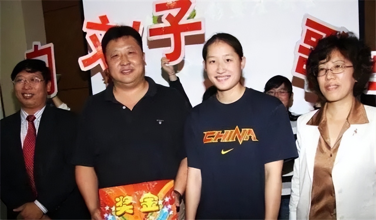 游泳女子冠军四朵金花_2016游泳冠军女子_游泳女子冠军