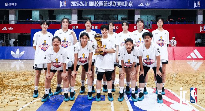 青少年联赛足球冠军北京是谁_北京青少年足球俱乐部联赛冠军_北京青少年足球联赛冠军是谁啊