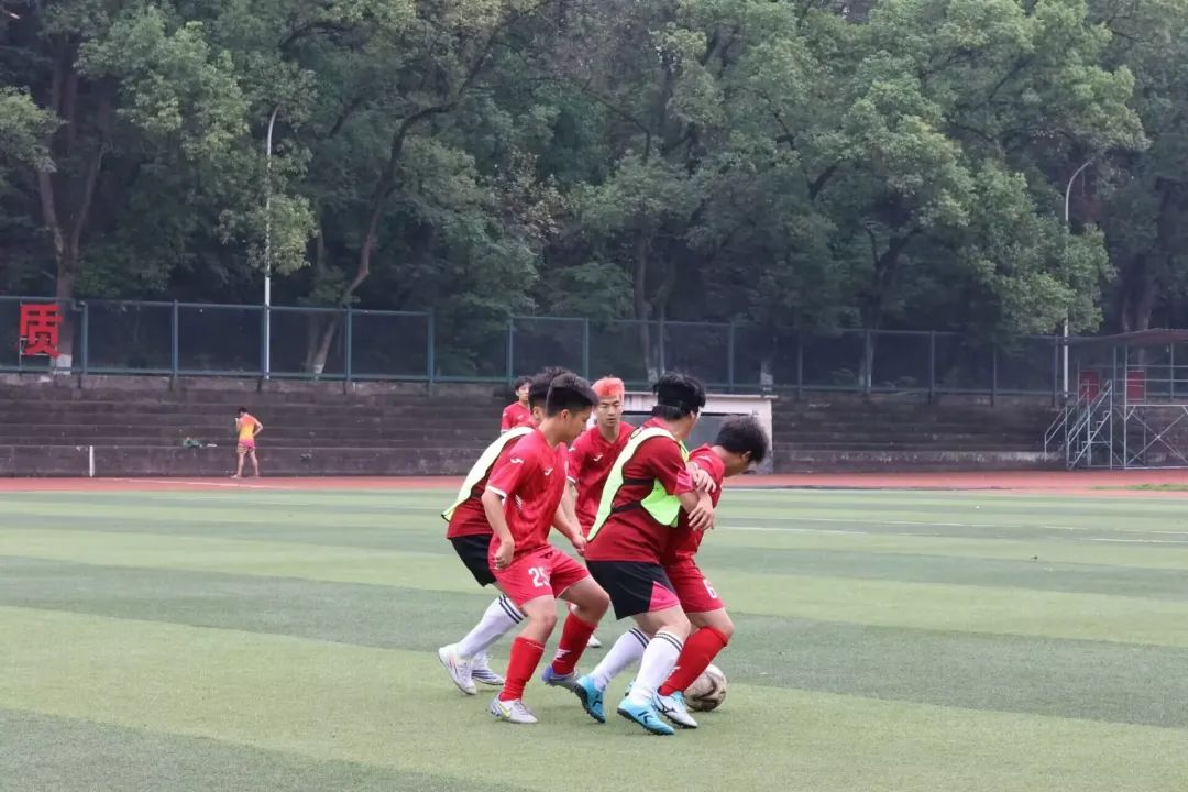 篮球机进球技巧视频教学_篮球进球瞬间视频_篮球进球视频剪辑
