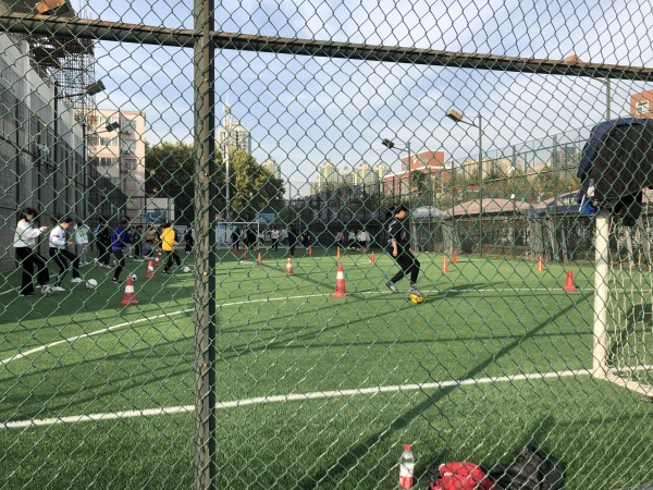 郑州中学足球队教练_郑州初中足球队排名_郑州中学生足球冠军