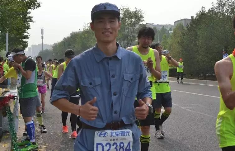 北京游泳拍照技巧女生_游泳拍照如何摆姿势_拍游泳照片参数设置