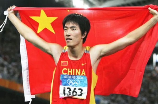 中国篮球首个世界冠军w_中国世界篮球冠军是谁_篮球运动冠军