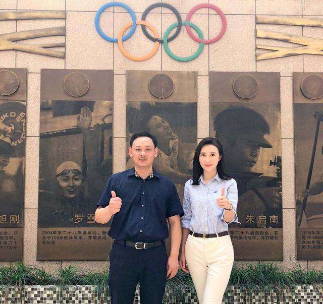 奥运举重冠军能得多少钱_第一次参加奥运会举重冠军_奥运会举重冠军叫什么名字