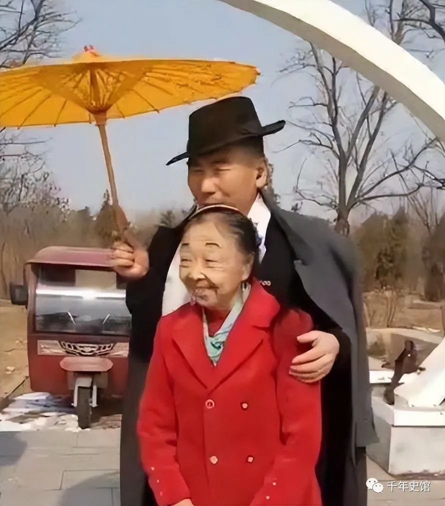 父母出场拍摄家庭日常_出场日常拍摄家庭父母的照片_出场日常拍摄家庭父母感言