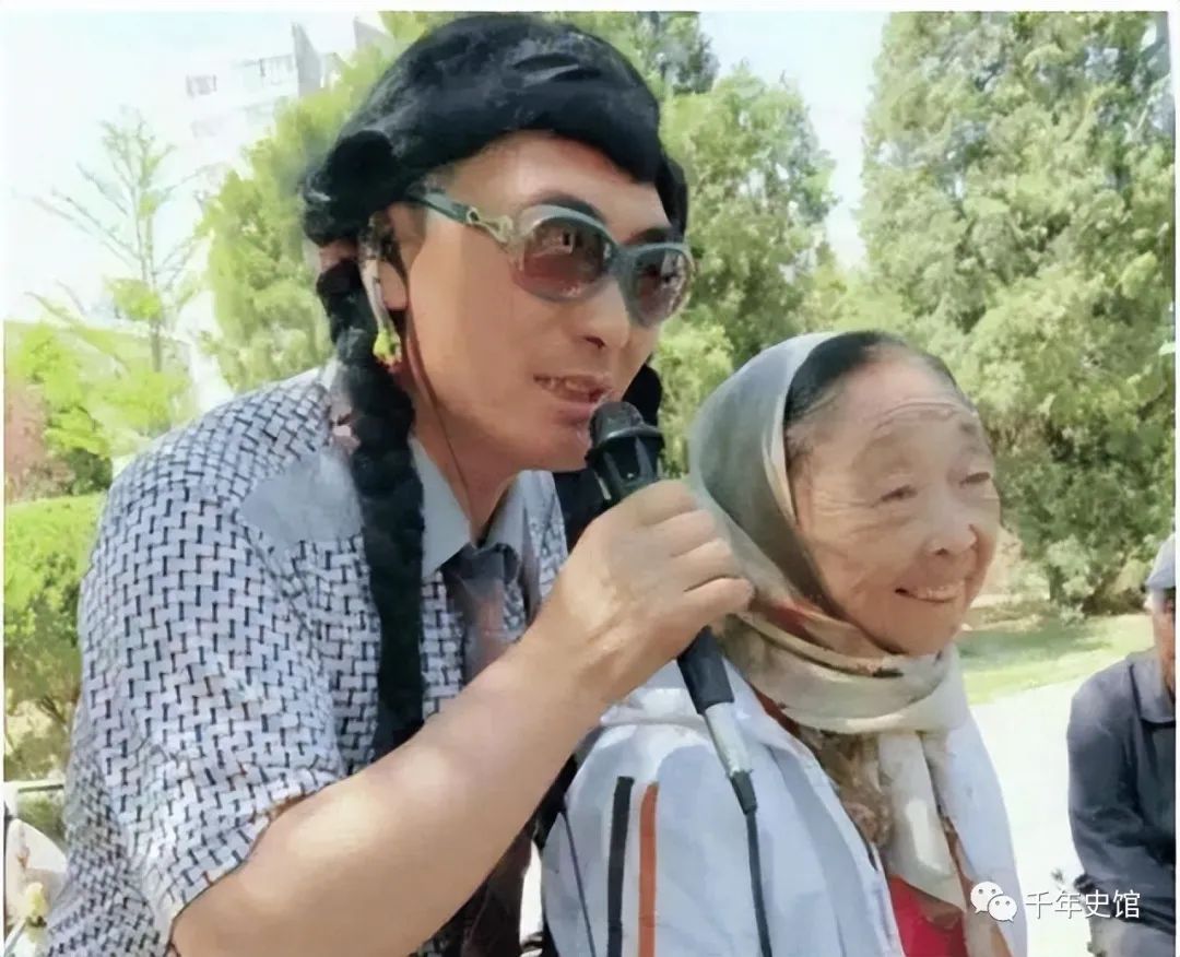 父母出场拍摄家庭日常_出场日常拍摄家庭父母感言_出场日常拍摄家庭父母的照片