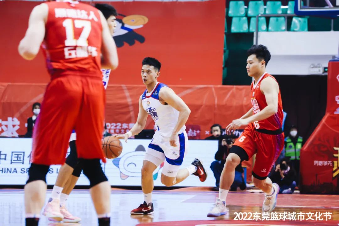 广东足球篮球总冠军_广东篮球冠名_篮球足球广东冠军名单