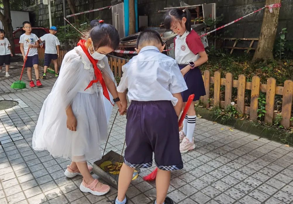 篮球规则护胸标准_篮球护胸可以抢吗_篮球护球规则
