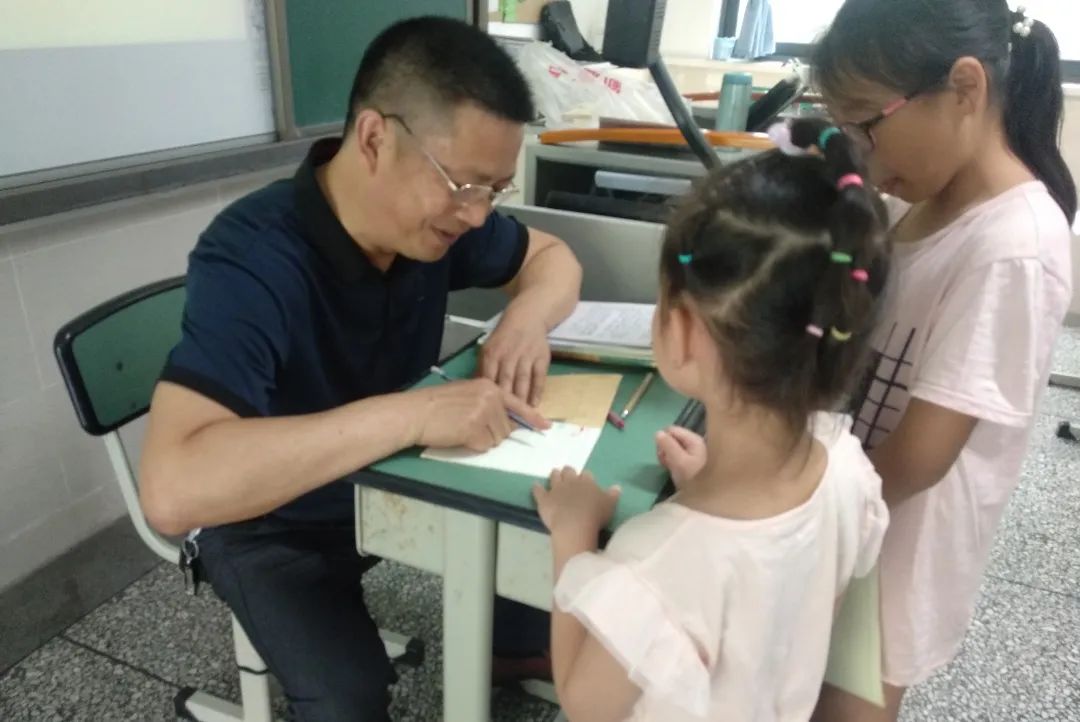 篮球规则护胸标准_篮球护球规则_篮球护胸可以抢吗