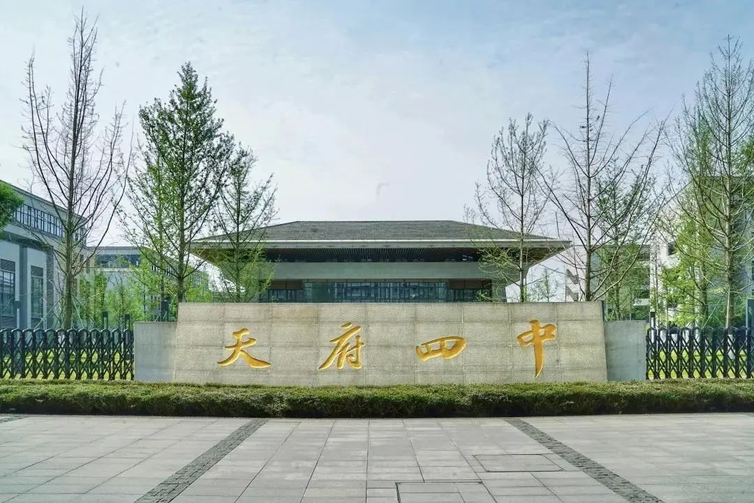 篮球规则护胸标准_篮球护胸可以抢吗_篮球护球规则