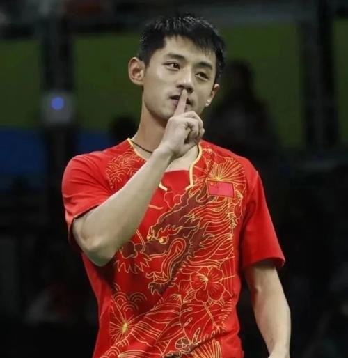 中国历史最好的篮球运动员_中国史上篮球运动员排名_篮球运动员中国最有名