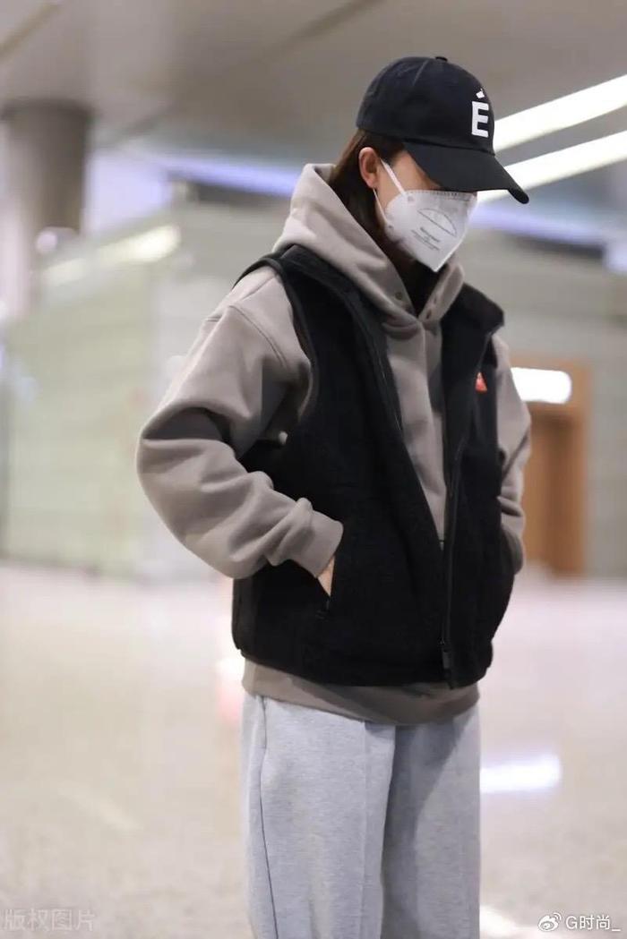 明星穿搭小技巧_明星怎样穿搭_日常生活中女明星穿搭技巧