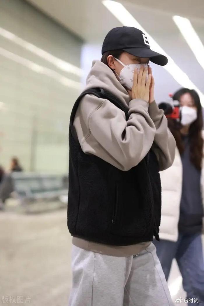 明星怎样穿搭_日常生活中女明星穿搭技巧_明星穿搭小技巧