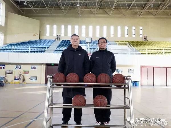 篮球半场规律规则图解_篮球半场规律规则是什么_半场篮球规则和规律