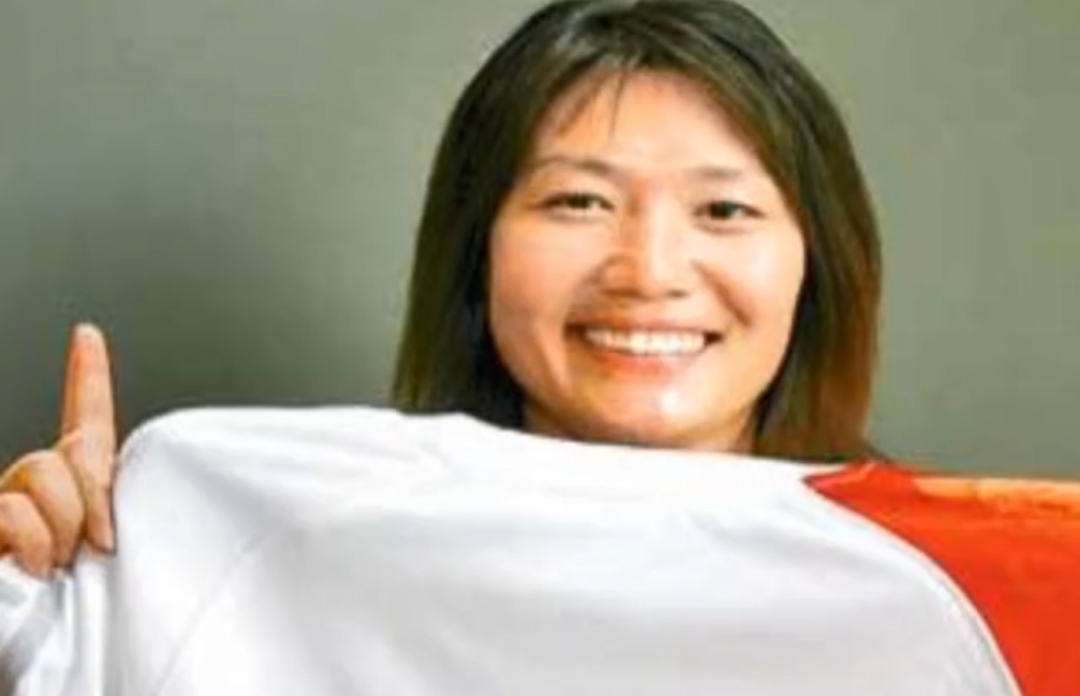游泳冠军2021女_获得全国游泳冠军女_游泳冠军全国女获得者是谁