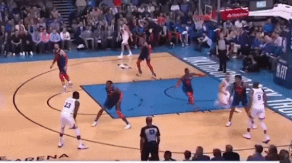 库里三分球传奇：NBA历史第一投手如何轻