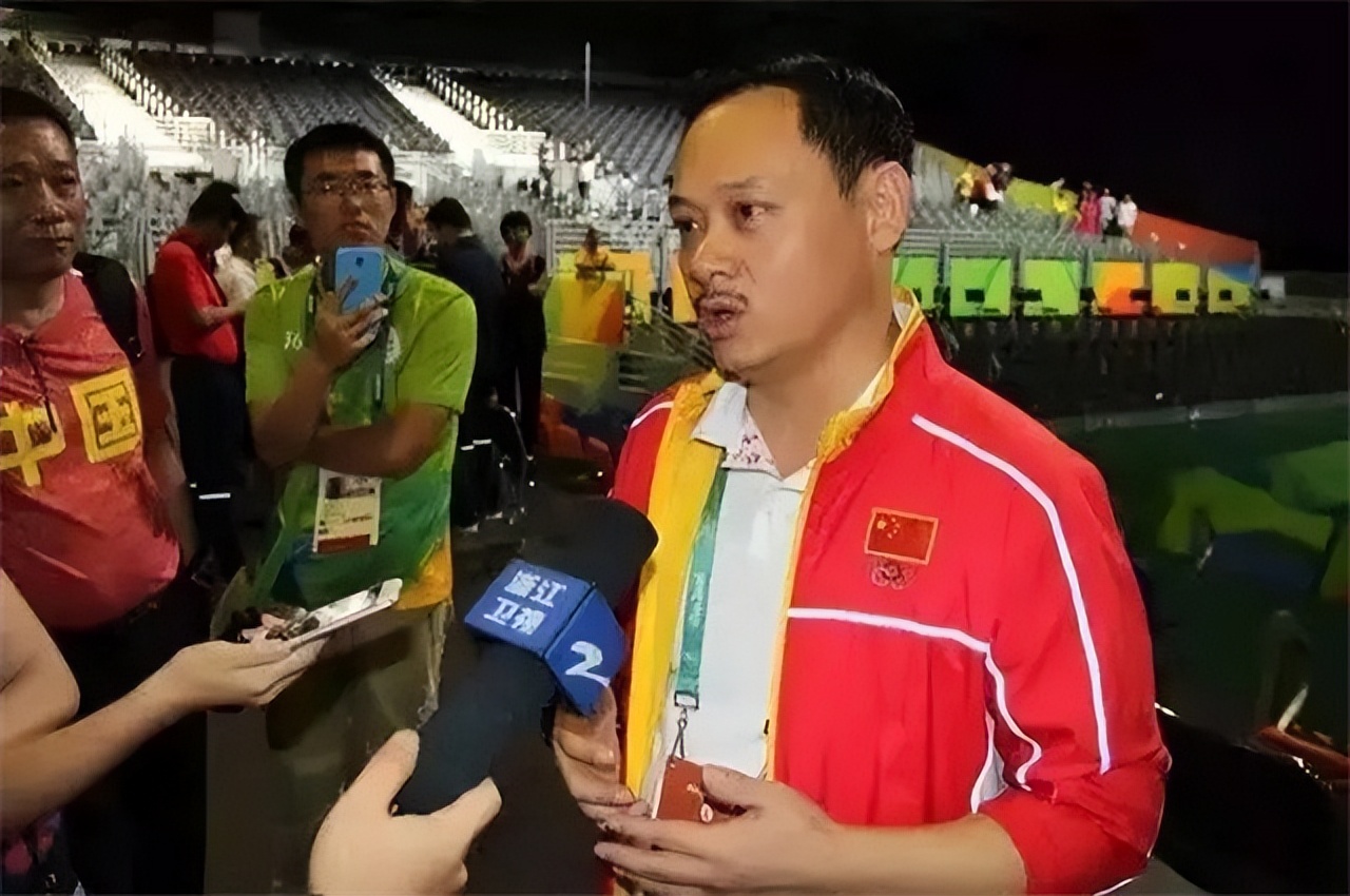 举重冠军姓什么_姓代的举重冠军_举重冠军运动员