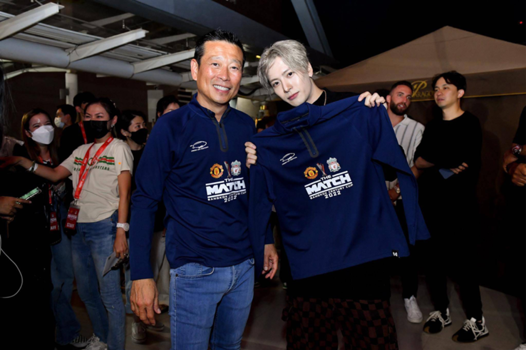 击剑冠军表情包_击剑冠军和妈妈图片_击剑冠军啥意思
