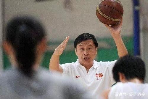 中国篮球历史性人物排名_篮球人排名前十_篮球名人排名50
