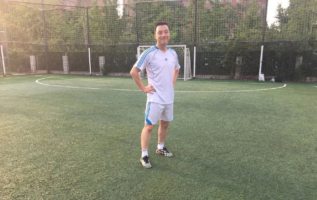 带走足球队冠军的是谁_带走足球队冠军的小说_冠军队带走足球