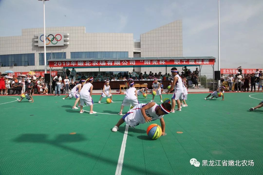 幼儿园职工篮球比赛规则_幼儿园篮球赛注意事项_幼儿园篮球比赛规则教学