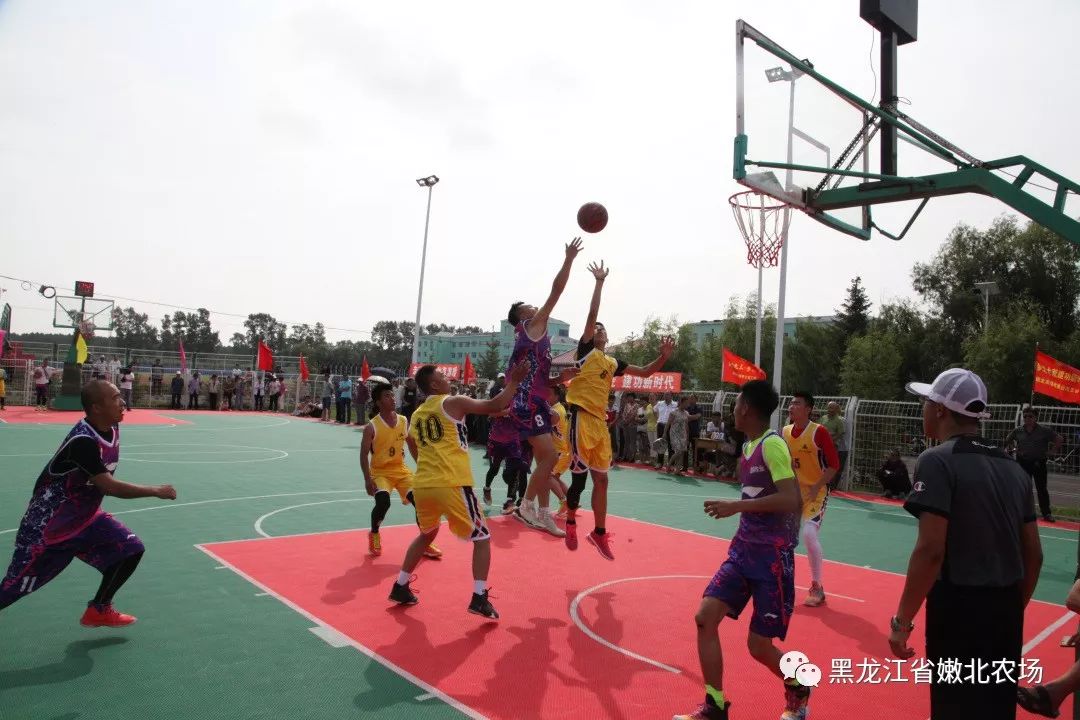 幼儿园篮球比赛规则教学_幼儿园职工篮球比赛规则_幼儿园篮球赛注意事项