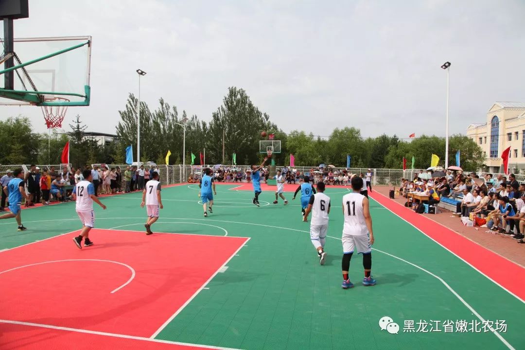 幼儿园职工篮球比赛规则_幼儿园篮球比赛规则教学_幼儿园篮球赛注意事项