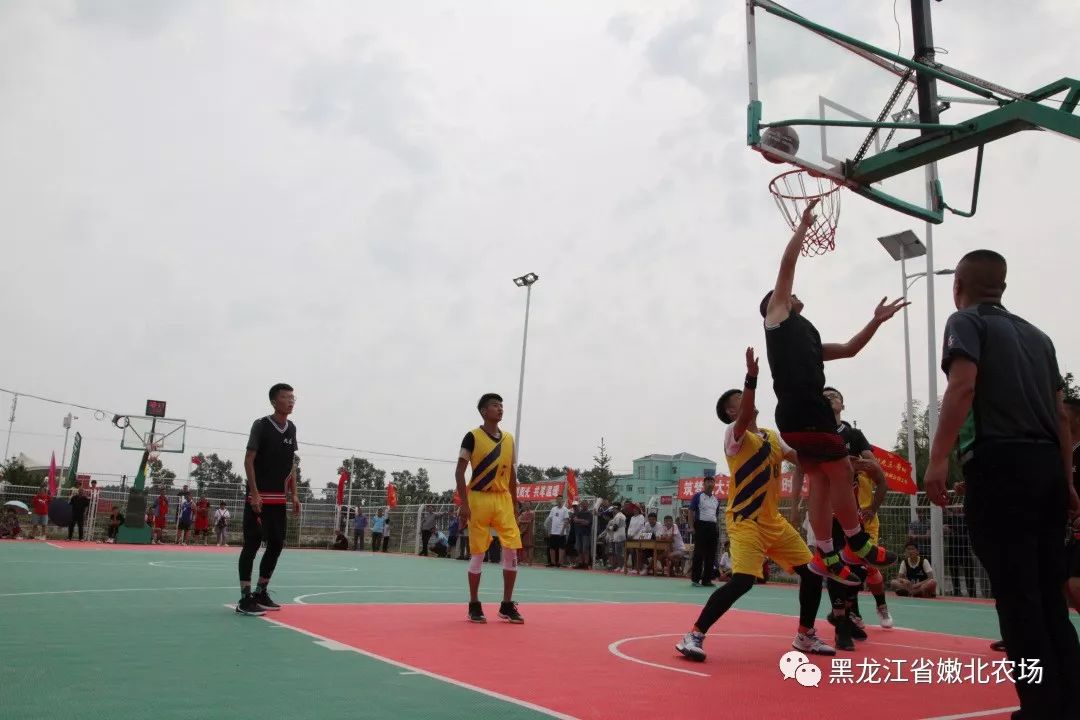 幼儿园职工篮球比赛规则_幼儿园篮球赛注意事项_幼儿园篮球比赛规则教学