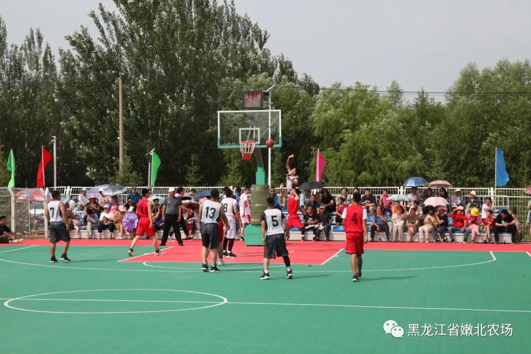 幼儿园篮球比赛规则教学_幼儿园职工篮球比赛规则_幼儿园篮球赛注意事项