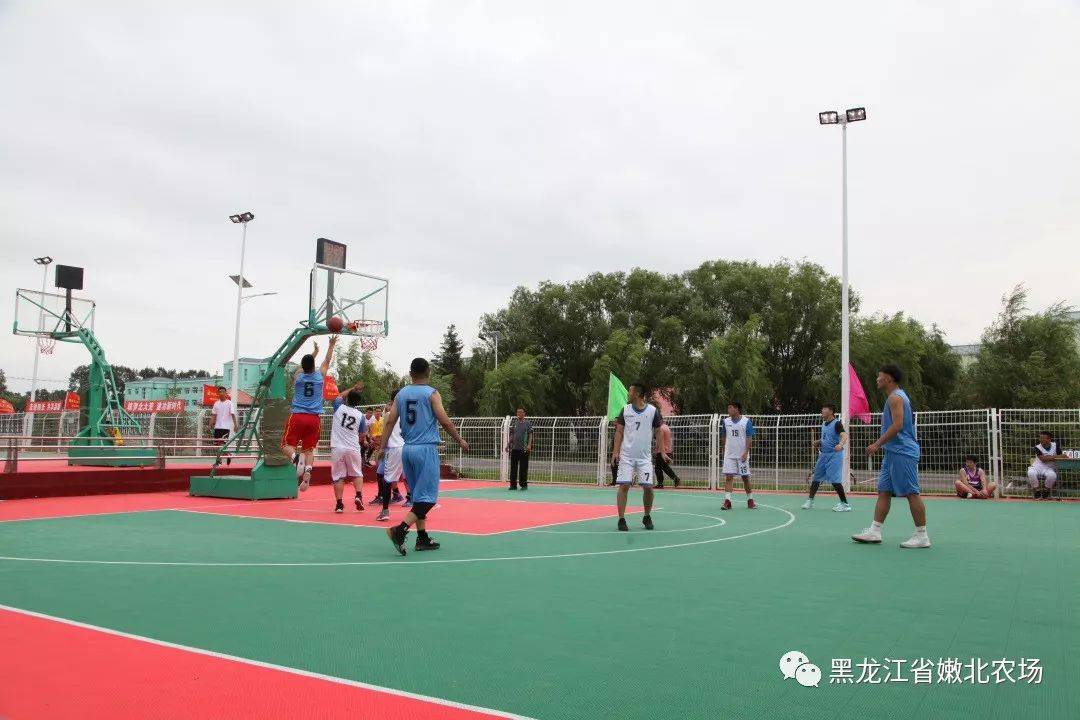 幼儿园篮球赛注意事项_幼儿园职工篮球比赛规则_幼儿园篮球比赛规则教学