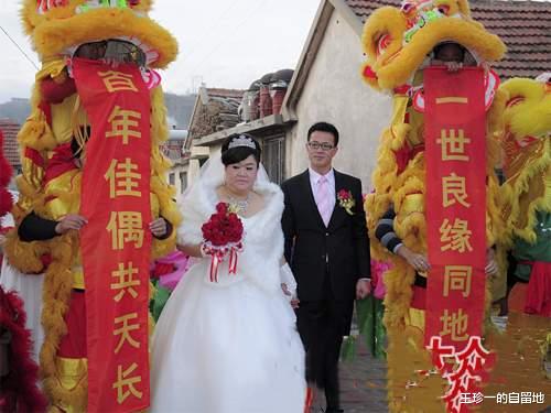 举重冠军女_第一个女举重冠军是哪位_举重冠军叫啥