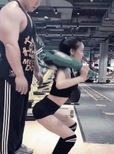 健身房私教很乱_健身房私教叫什么_健身房私教价格表图片大全