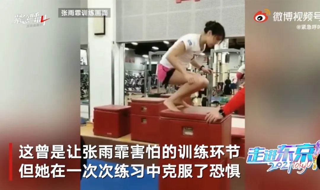 女游泳冠军做引体向上_游泳冠军跳舞_游泳冠军女孩