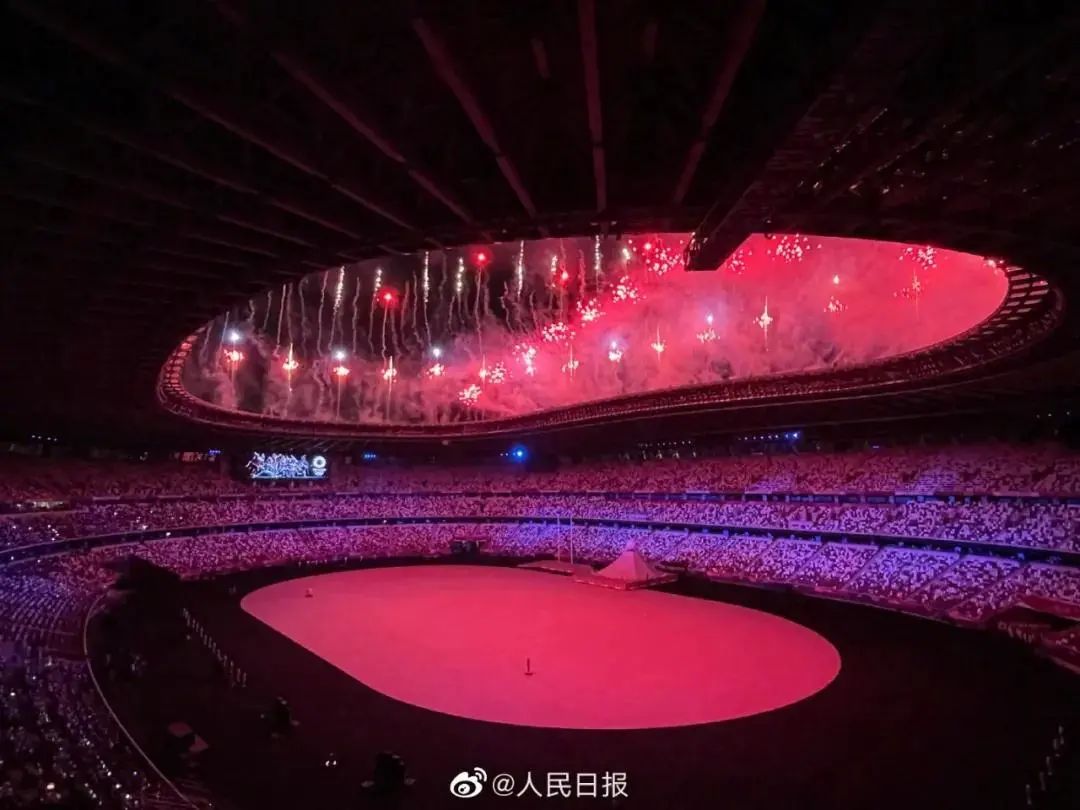 跳水举重冷门_举重跳水冠军是谁图片高清_跳水举重