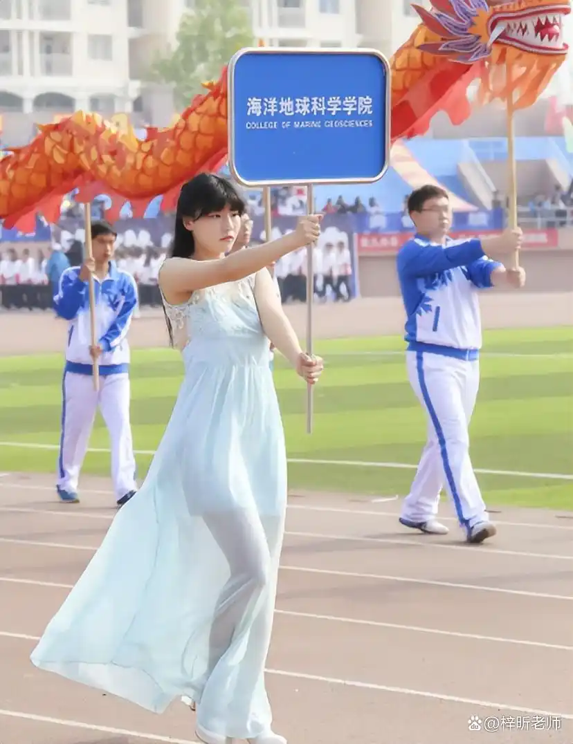 高中运动会体育生会不会不公平_高中生锻炼会不会影响长高_女高中生运动会