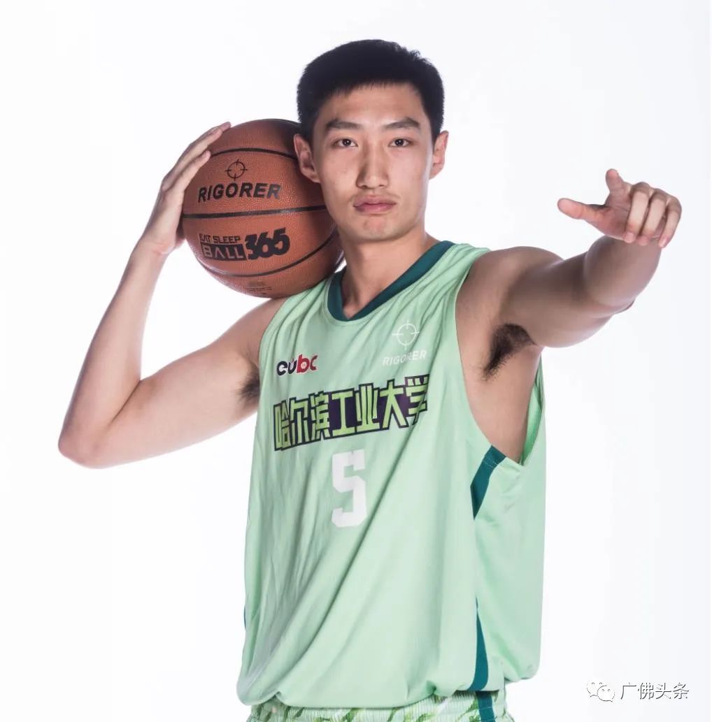 亚杭游泳冠军是谁_杭州游泳世界冠军_杭州游泳比赛2020