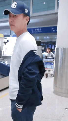 明星健身壮到影响生活_健身出名的明星_健身的明星