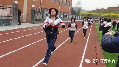 女生零基础学篮球规则好吗_女生篮球基本规则_篮球规则女生基础学好还是不学