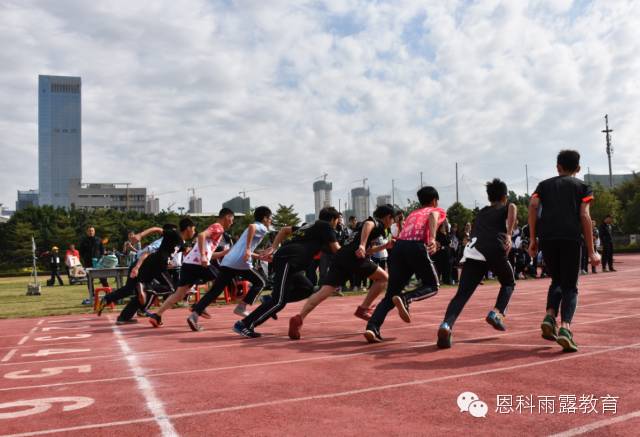 女生篮球基本规则_篮球规则女生基础学好还是不学_女生零基础学篮球规则好吗