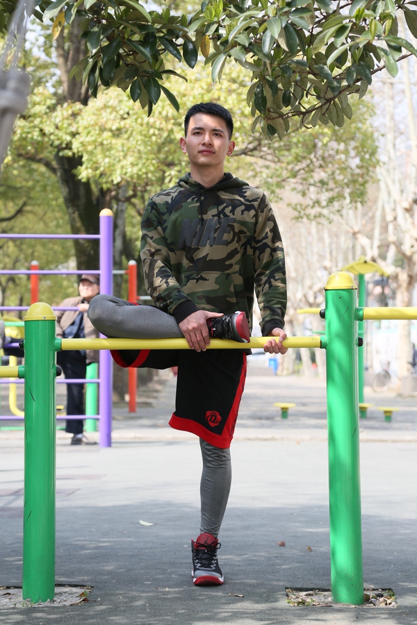 拉伸运动后腰疼怎么回事_运动后拉伸_拉伸运动后的拉伸动作